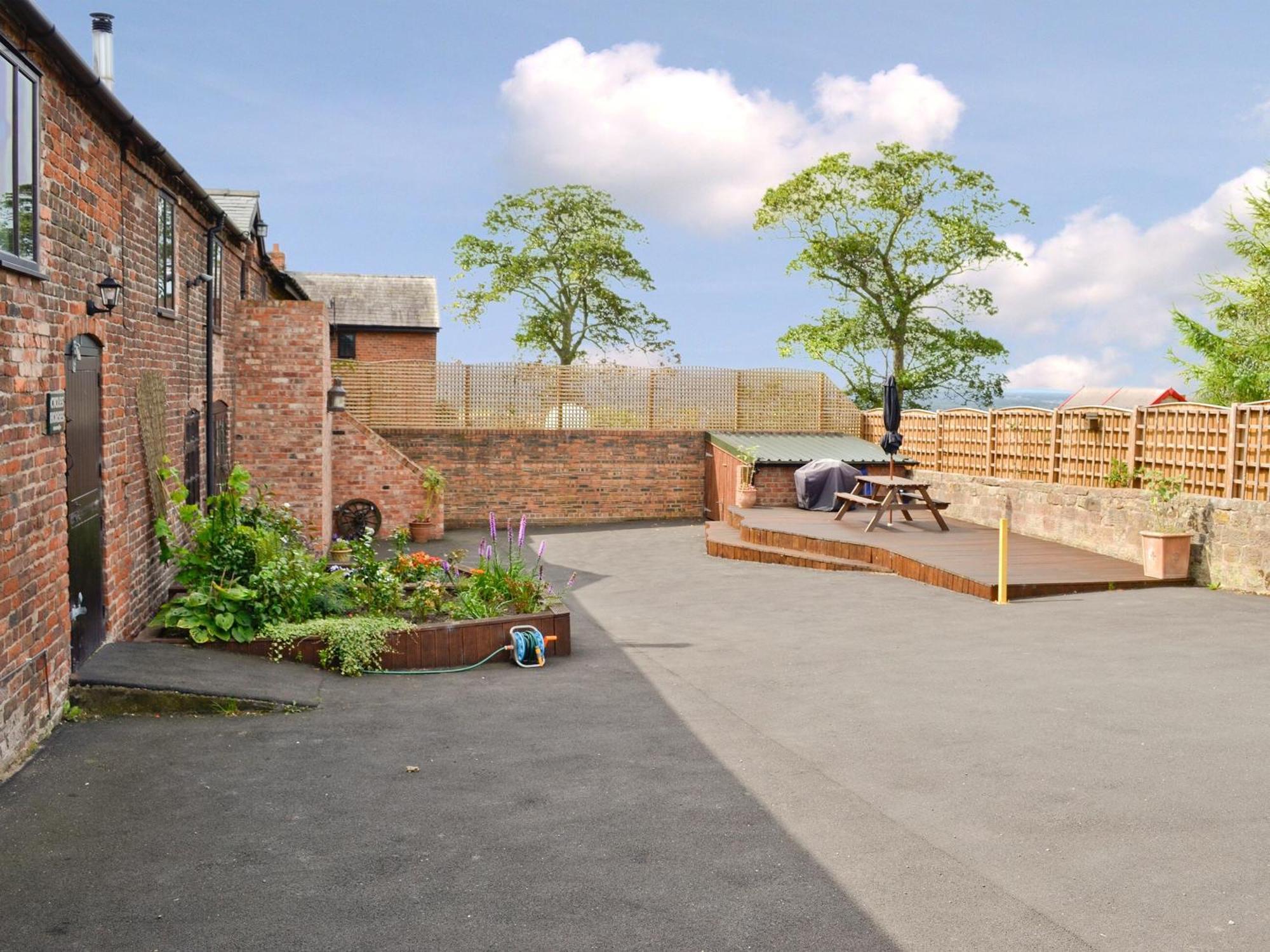 The Old Stables Villa Helsby Exterior photo